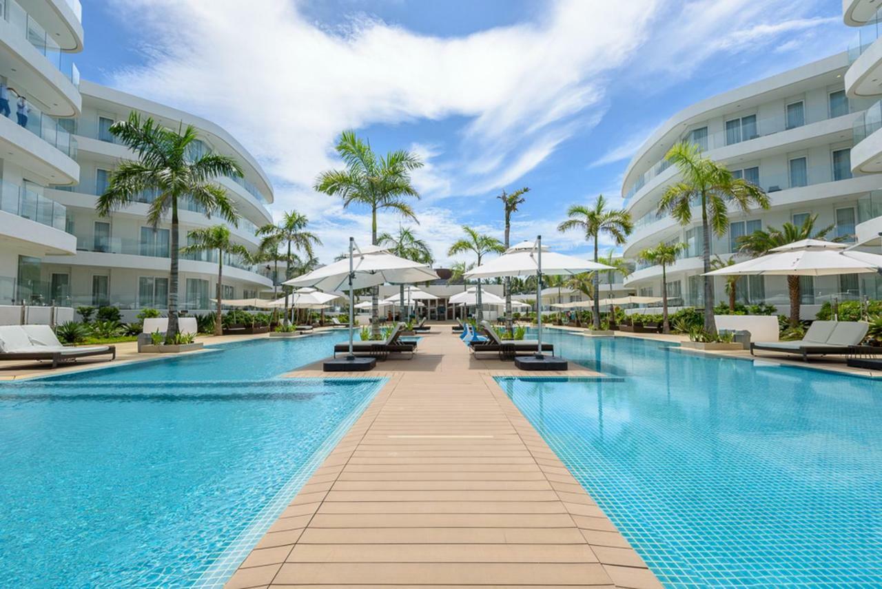 Aqua Boracay Hotel Balabag  Ngoại thất bức ảnh The swimming pool at the resort